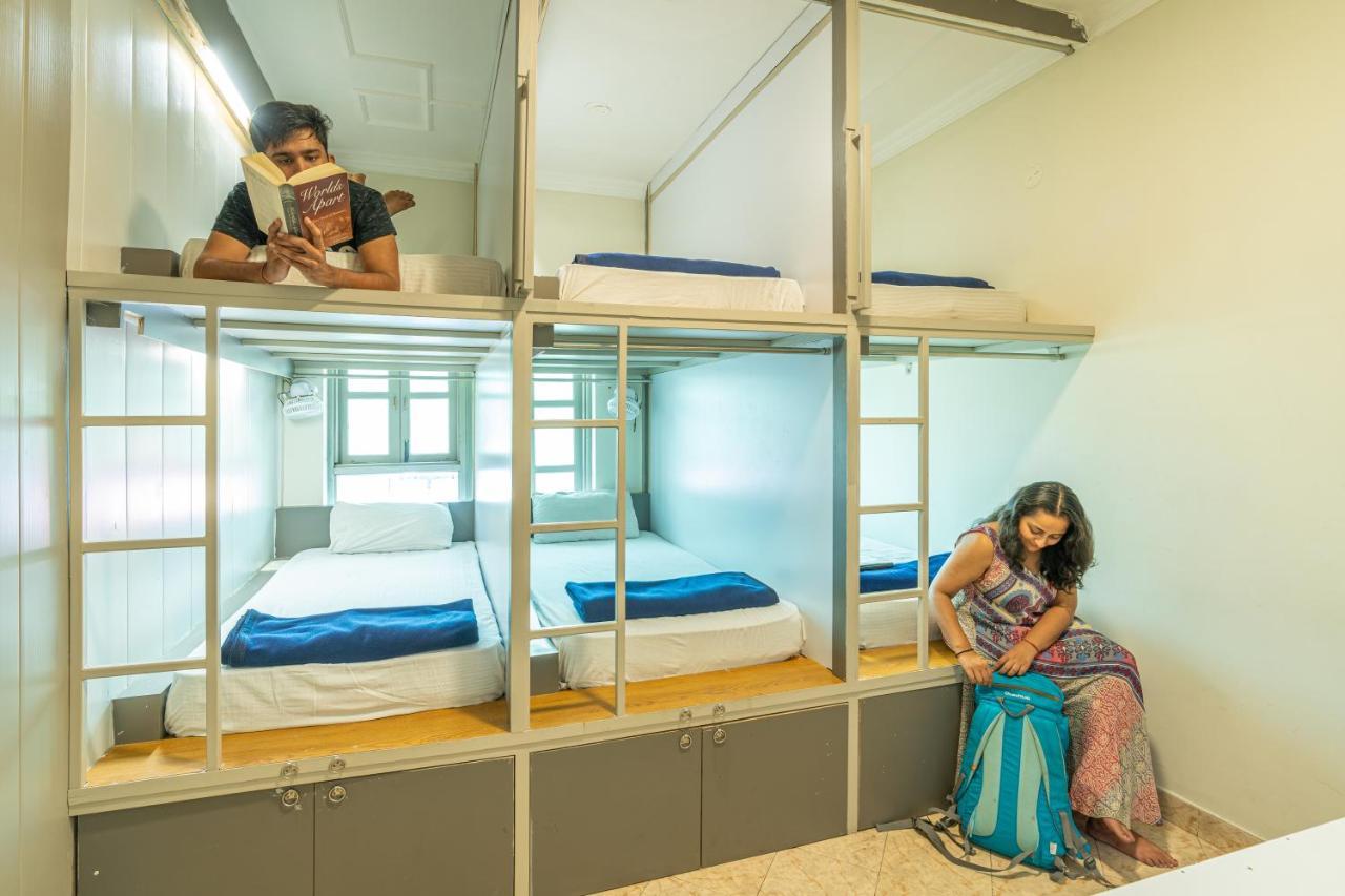 Madpackers Rishikesh Laxman Jhula Hostel Exterior photo